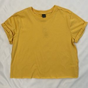 Yellow cropped t-shirt